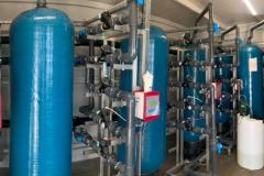 Municipal water potabilisation with activated carbon and iron remover